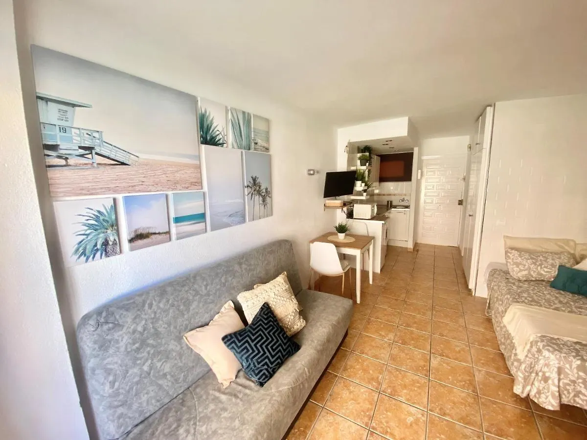 Minerva Beach Benalmádena 0*,  España